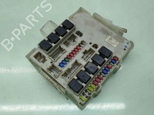 Used Fuse box Fuse box 38517649 38517649