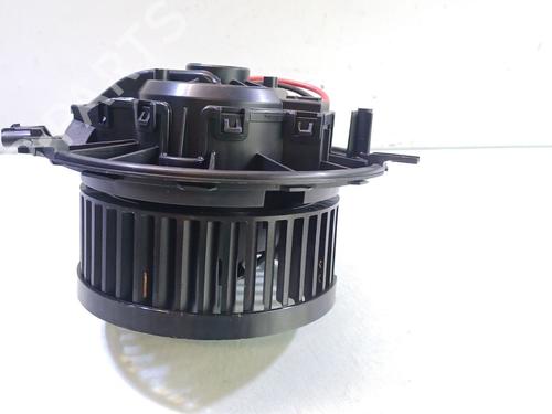 Heater blower motor AUDI Q3 (F3B) 35 TDI | BP29329797M62