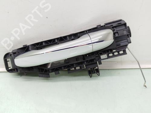 front-left-exterior-door-handle-mercedes-benz-gla-h247-2020-35979823 main image