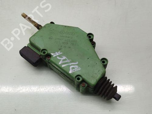 Elektronisk modul VW TRANSPORTER T4 Bus (70B, 70C, 7DB, 7DK, 70J, 70K, 7DC, 7DJ) 2.5 TDI (102 hp) 30396408