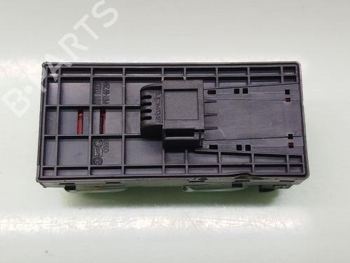 Left front window switch AUDI Q3 (8UB, 8UG) 1.4 TSI | BP37239388I27 - Image 2