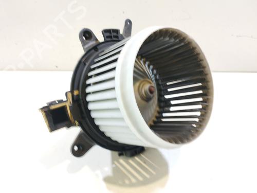 Used Heater blower motor OPEL VIVARO B Van (X82) [2014-2020]  18411709