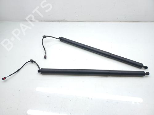 Used Tailgate lift support Tailgate lift support MASERATI GRECALE GT Mild Hybrid Q4 (300 hp) 39981195 39981195