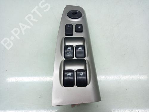 Used Left front window switch KIA SPORTAGE II (JE_, KM_) 2.0 CRDi 4WD (140 hp) 22980355
