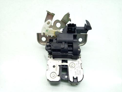Used Tailgate lock AUDI A1 (8X1, 8XK) 1.6 TDI (105 hp) 16340394
