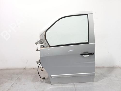 Used Left front door Left front door MERCEDES-BENZ VITO Bus (W638) 112 CDI 2.2 (638.194) (122 hp) 35903934 35903934