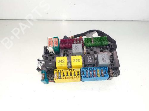 Used Fuse box MERCEDES-BENZ V-CLASS (W447) [2014-2025]  13048236