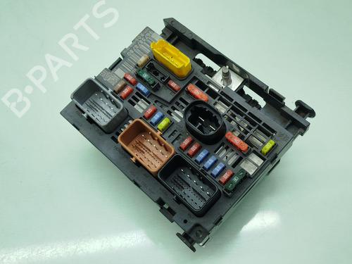 Used Fuse box PEUGEOT 308 I (4A_, 4C_) 1.6 HDi (109 hp) 32092098
