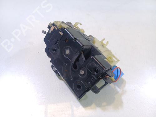 Rear left lock VW TRANSPORTER T5 Bus (7HB, 7HJ, 7EB, 7EJ) 2.0 BiTDI 4motion 7E1837015A | 3B1837015AQ