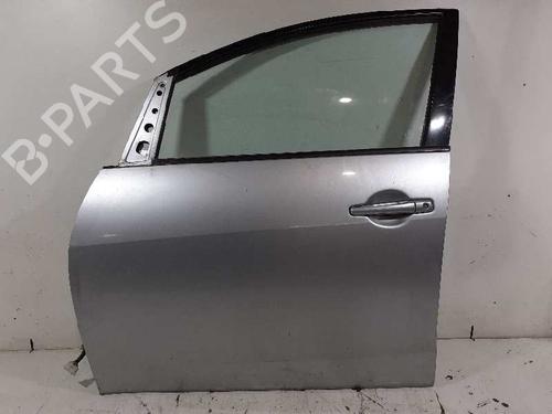 Left front door MITSUBISHI GRANDIS (NA_W) 2.0 DI-D (NA8W) (136 hp) 5681689