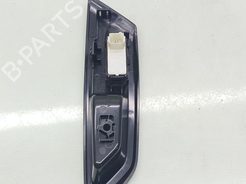 Right rear window switch PEUGEOT 308 III (FB_, FH_, FP_, F3_, FM_) PureTech 110 (FPHNPL) | BP26553585I28 