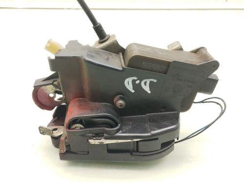 front-right-lock-mercedes-benz-vito-mixto-van-w639-2003-33824694 main image