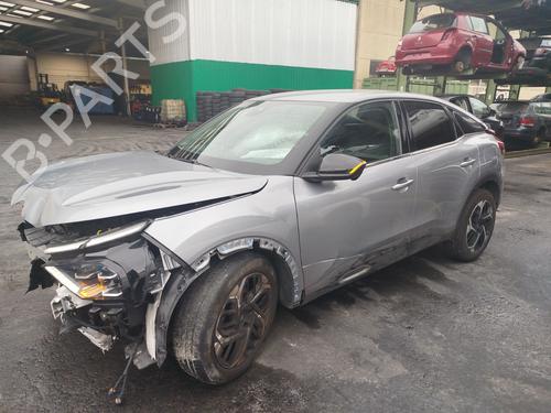 Used Parts CITROËN C4 III (BA_, BB_, BC_) 1.5 BlueHDi 130 (BBYHZB) (131 hp) 4215802