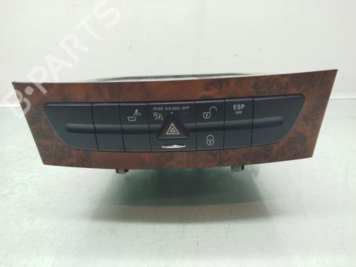 Used Switch Switch MERCEDES-BENZ CLS (C219) CLS 350 (219.357) (292 hp) 26530264 26530264