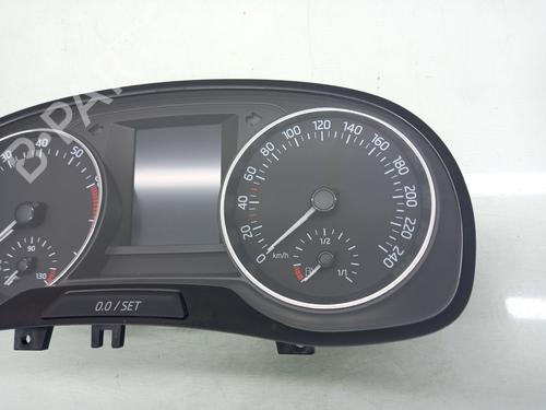 Instrument cluster SKODA FABIA III (NJ3) 1.0 | BP16722754C47 