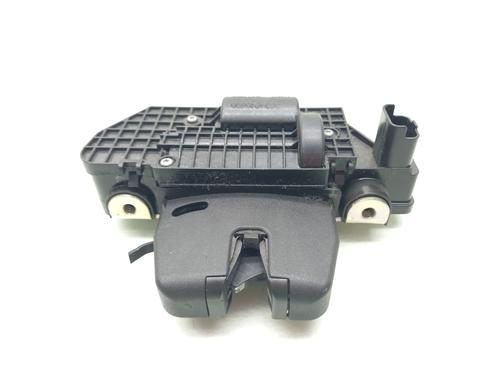 Used Tailgate lock CITROËN C3 II (SC_) 1.2 VTi 82 (82 hp) 18149504