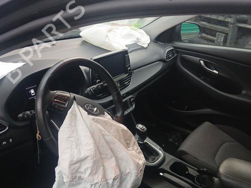 Steering wheel HYUNDAI i30 Estate (PDE) 1.6 CRDi | BP36033900C49 - Image 12