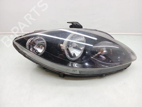 right-headlight-seat-leon-1p1-2005-2006-2007-2008-2009-2010-2011-2012-2013-33802258 main image