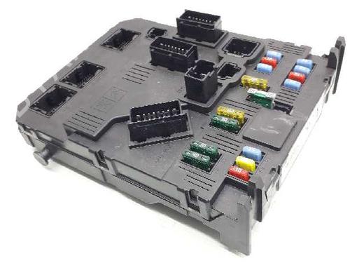 Used Fuse box PEUGEOT 407 (6D_) 2.0 HDi 135 (6DRHRH, 6DRHRE, 6DRHRG, 6DRHRJ) (136 hp) 13210407