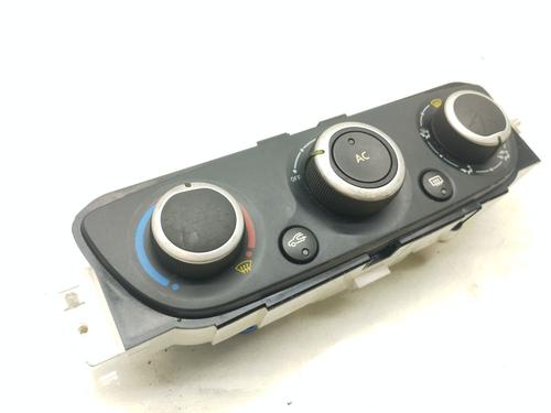 Climate control RENAULT MEGANE III Hatchback Van (BZ_) 1.5 dCi (BZ0D, BZ1G, BZ1F, BZ1M, BZ1W, BZ0R, BZ10) | BP31929484I5 - Image 2
