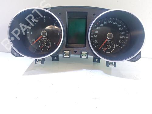 Used Instrument cluster VW GOLF VI (5K1) 1.6 TDI (105 hp) 17968246