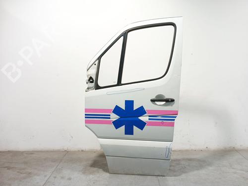 Used Left front door Left front door MERCEDES-BENZ SPRINTER 3,5-t Platform/Chassis (B906) 316 CDI (906.131, 906.133, 906.135, 906.231, 906.233,... (163 hp) 34448532 34448532