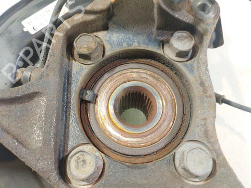 Left front steering knuckle MITSUBISHI GRANDIS (NA_W) 2.0 DI-D (NA8W) | BP31805074M25