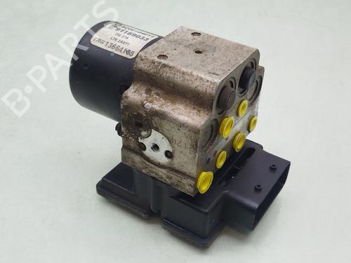 Used ABS pump RENAULT TRAFIC II Bus (JL) 2.5 dCi 135 (JL0D) (135 hp) 32346164