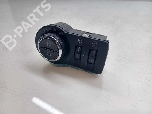 Used Headlight switch OPEL ASTRA J Sports Tourer (P10) 1.7 CDTI (35) (125 hp) 9433289