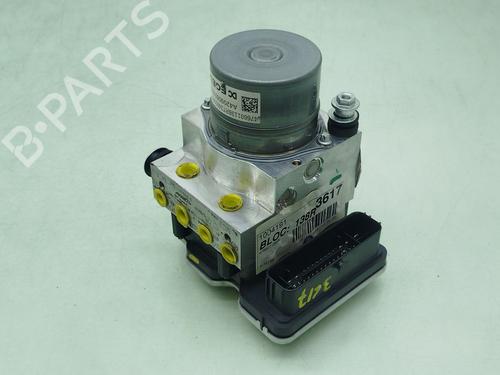 abs-pump-mercedes-benz-t-class-mpv-w420-2022-40106870 main image