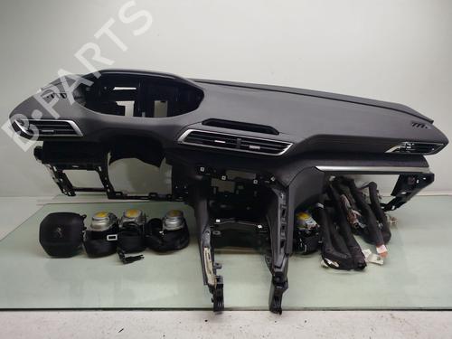 Used Airbag Kit PEUGEOT 3008 II SUV (MC_, MR_, MJ_, M4_) 1.2 THP/ PureTech 130 (MRHNSM, MRHNSU, MRHNSJ, MRHNYW,... (131 hp) 30515126
