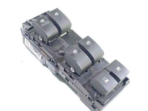 Used Left front window switch CHEVROLET CAPTIVA (C100, C140) 2.2 D 4WD (184 hp) 22771718