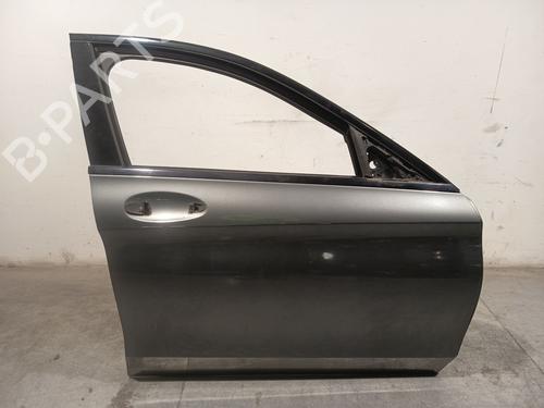 Used Right front door Right front door 37712614 37712614