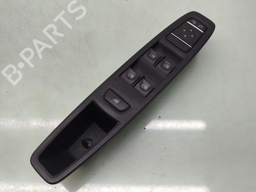 venstre-fortil-elrude-kontakt-renault-zoe-bfm_-2012-31852731 main image