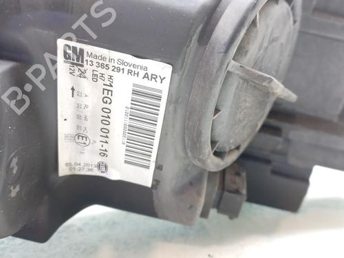 Right headlight OPEL ASTRA J (P10)  | BP25847168C29 
