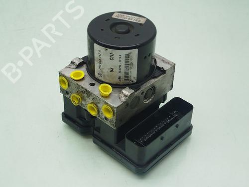 Used ABS pump VW TRANSPORTER T5 Bus (7HB, 7HJ, 7EB, 7EJ) 1.9 TDI (102 hp) 29886592