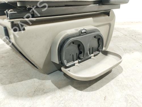 Right front seat VW TRANSPORTER T4 Bus (70B, 70C, 7DB, 7DK, 70J, 70K, 7DC, 7DJ) 2.5 TDI | BP29544778C16 