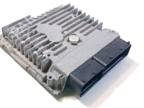 Used Engine control unit (ECU) Engine control unit (ECU) VW GOLF VI (5K1) 1.6 TDI (105 hp) 32760163 32760163