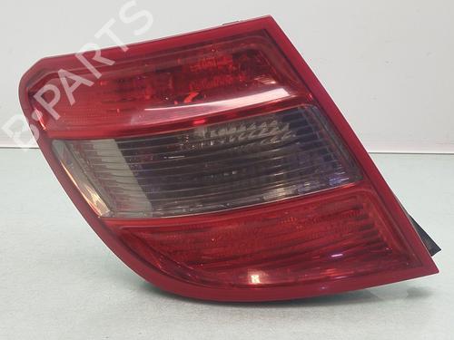 Used Left taillight MERCEDES-BENZ C-CLASS (W204) C 200 CDI (204.001) (136 hp) 25804095