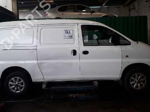 Left headlight HYUNDAI H-1 Van (A1) 2.5 TD | BP3139406C28 