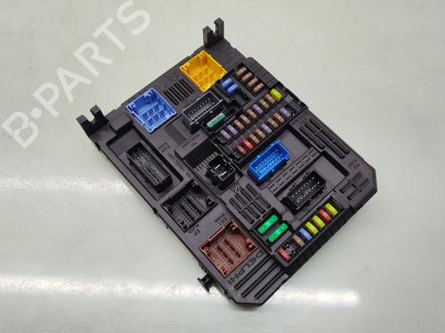 Used Fuse box Fuse box OPEL GRANDLAND / GRANDLAND X (A18, P1UO) 1.5 Turbo D (75) (131 hp) 33843747 33843747