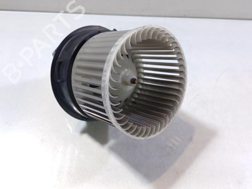 Used Heater blower motor PEUGEOT 2008 II (UD_, US_, UY_, UJ_, UR_, UC_) 1.2 PureTech 130 (USHNS, URHNS) (130 hp) 30720597