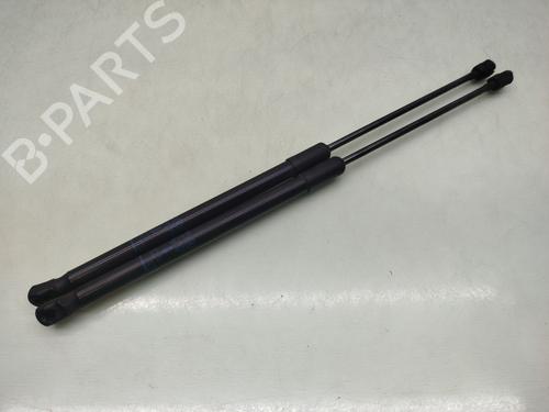 tailgate-lift-support-opel-astra-k-b16-2015-2016-2017-2018-2019-2020-2021-2022-38525310 main image