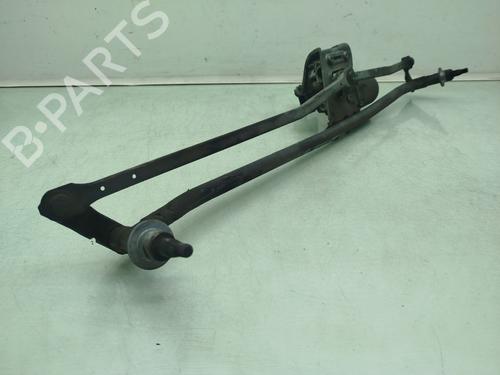 Used Front windshield wiper arm IVECO DAILY VI Van 35S15, 35C15, 40C15, 50C15 (150 hp) 32111561