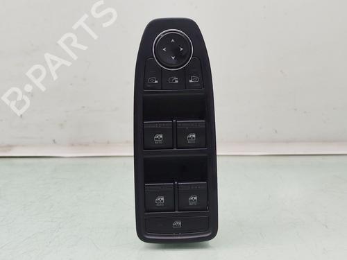 Used Left front window switch Left front window switch RENAULT CLIO V (B7_) 1.0 LPG (B7MT) (101 hp) 33824721 33824721