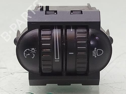 Kombi Kontakt / Stilkkontakt Kombi Kontakt / Stilkkontakt 38069825 38069825