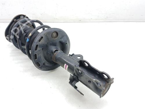 Used Right front shock absorber Right front shock absorber TOYOTA AURIS (_E18_) 1.8 Hybrid (ZWE186_, ZWE186R) (136 hp) 32043507 32043507