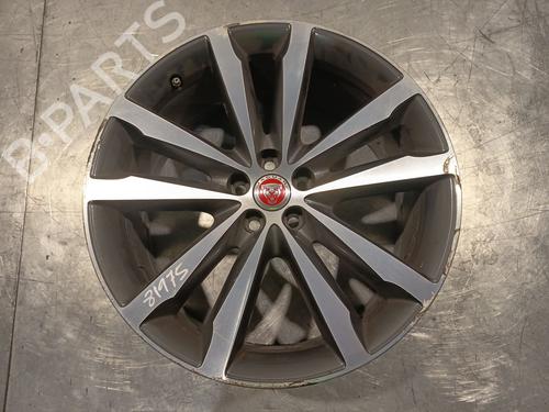 rim-jaguar-f-pace-x761-2015-36320301 main image