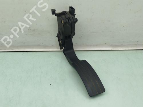 Used Pedal Pedal RENAULT CAPTUR I (J5_, H5_) 0.9 TCe 90 (90 hp) 35728689 35728689