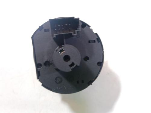 Headlight switch VW CADDY IV Box Body/MPV (SAA, SAH) 2.0 TDI | BP38287674I24 - Image 3